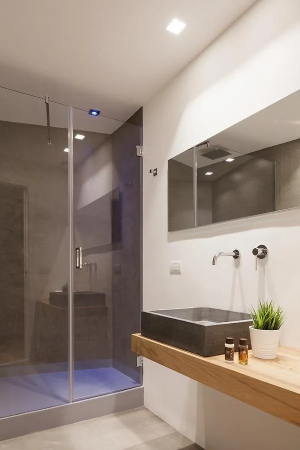 Quattro Canti Suites CTA